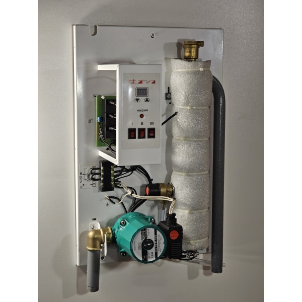 Электрический котел STARVA Sprut-09. 9 кВт 220\380 В с насосом