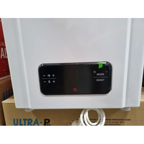 Газовый котел E.C.A. Proteus Plus Blue 24 HM турбированный (труба в комплекте)